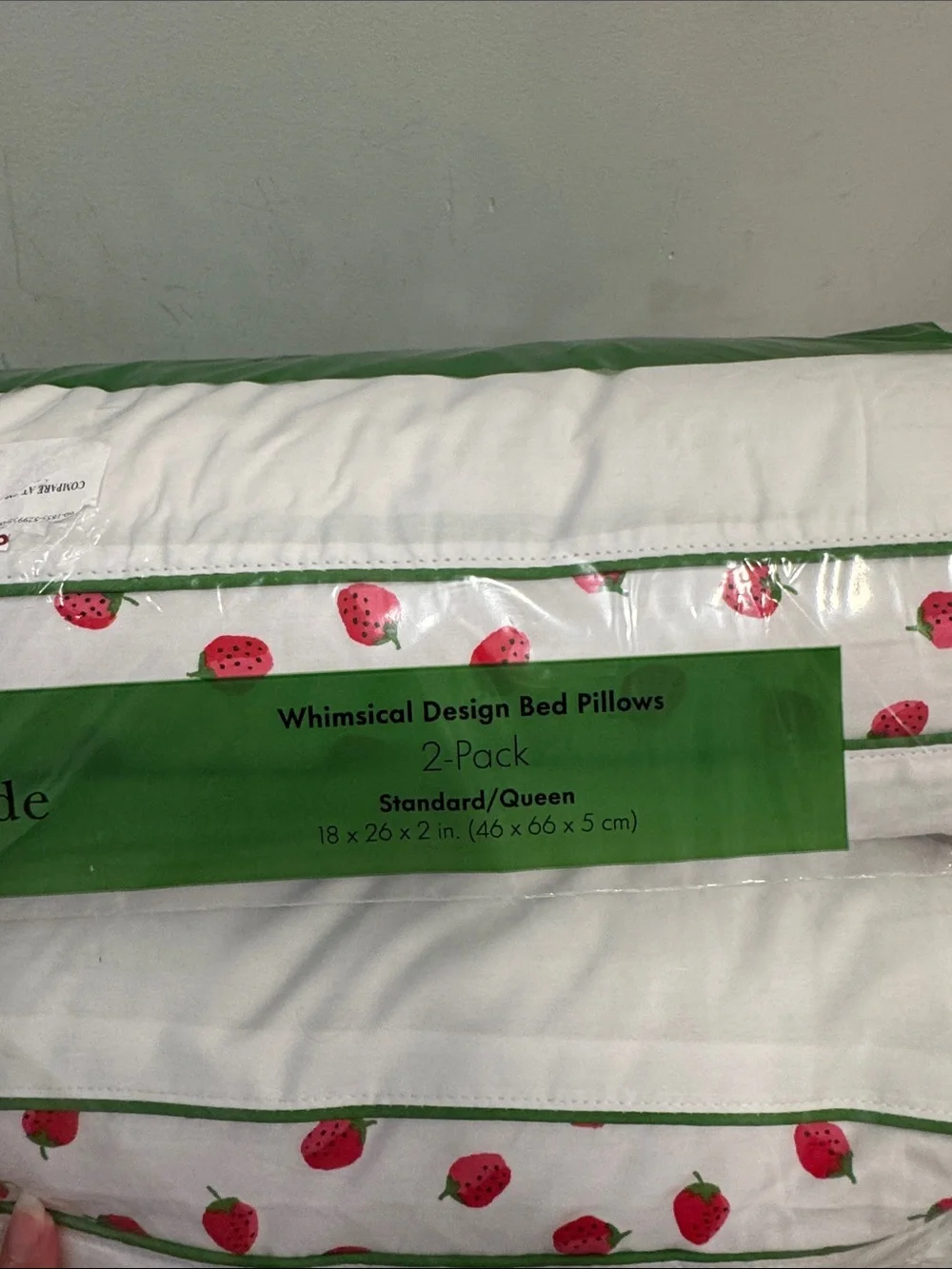 Kate spade strawberry trim set of 2 queen size bed pillows 18” x 26” x 2” NIP